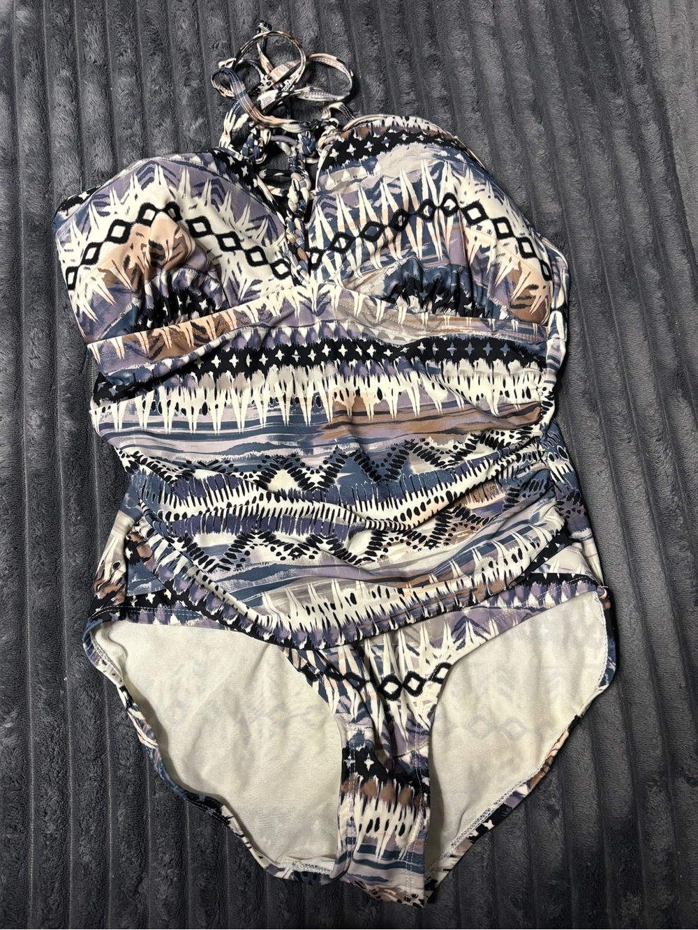 Women’s Patterned One-Piece Swimsuit in Navy and Tan